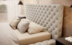 Lit Design Avec Tête De Lit Et Coffre De Rangement Capitonné Simili Cuir Beige Prince -Disney Cars Soldes lit design avec tete de lit et coffre de rangement capitonne simili cuir beige prince 3666722955089 1503293