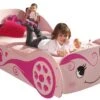 Lit Voiture 90x200 Cm Bois Rose Cara -Disney Cars Soldes lit voiture 90x200 cm bois rose car beds 5420070207706 92308
